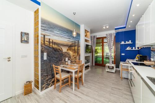 Apartment with Terrace image 5