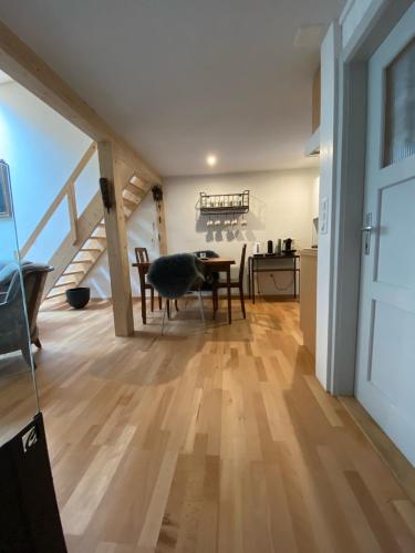 Oprema, Sunnu-Loft in Wiler (Lotschen)