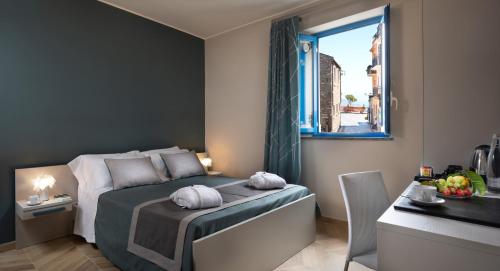 Deluxe Double Room with Mountain View room in Casa Blandano B&B