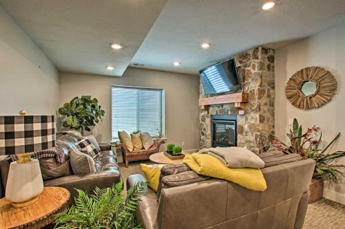 Edgewater Townhome about 7 Mi to Snowbasin Resort in Huntsville (UT)