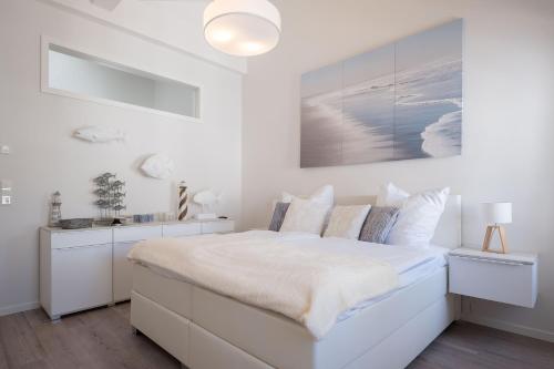 Apartment with Balcony image 10