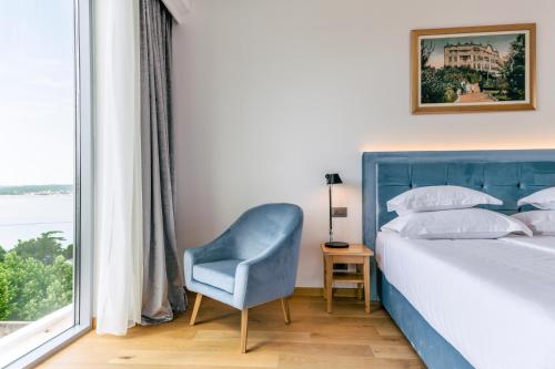 Superior Double or Twin Room with Sea Side image 5