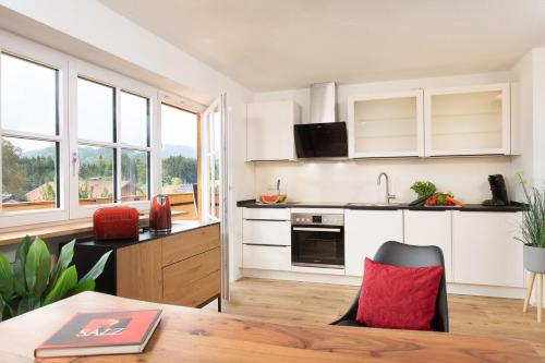 Konyha, "Haus 18" - Annehmlichkeiten von 4-Sterne Familien-und Wellnesshotel Viktoria konnen mitgenutzt werd in Reichenbach