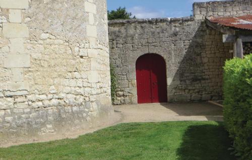 Zunanjost, 2 Bedroom Stunning Home In Chinon in Les Lutinieres