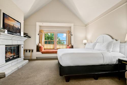 Saratoga Inn
