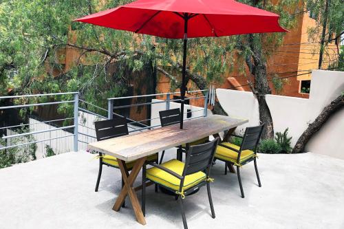 zahrada, San Miguel Glass House Apartment in Rinconada de Los Balcones