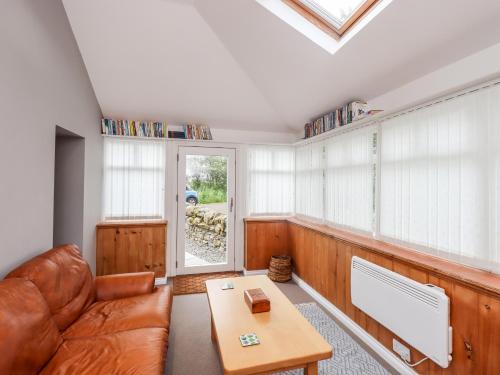 Smithy Cottage - image 11