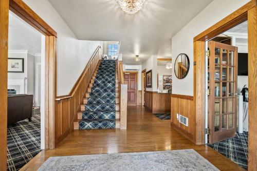 Saratoga Inn - image 14