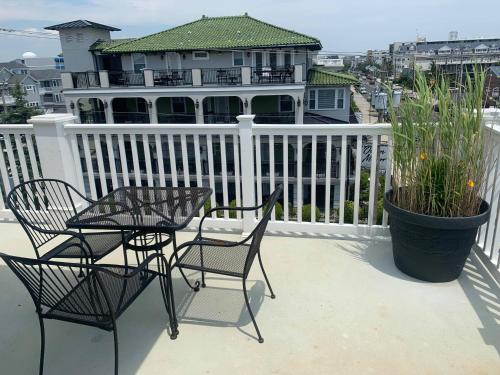 Ocean Manor 1100 Inn