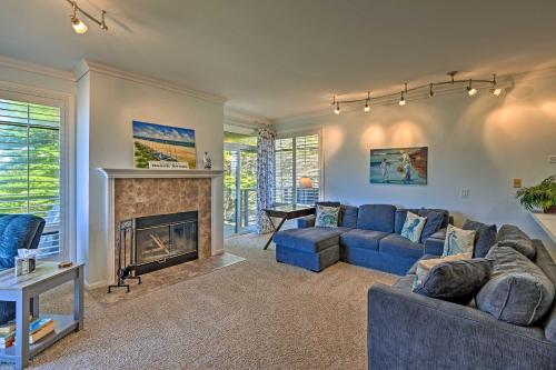 Beachfront Pajaro Dunes Condo w/ Bay Views!