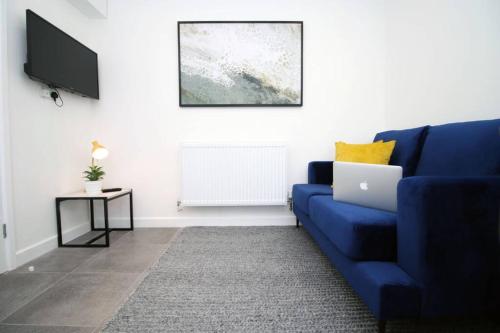 Beach Walk House by Stay South Wales - Sleeps 5