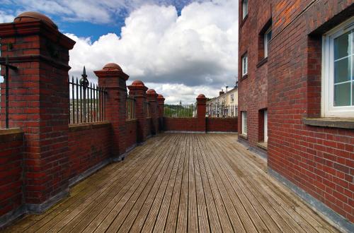 St Thomas Loft Views by Stay South Wales