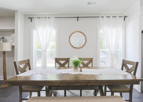 Contemporary Southern Luxury Cottage