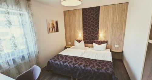 1 queen bed