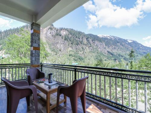 Belvilla 1BR Traditional Farmstay with mountain views