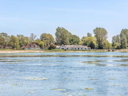 Pass the Keys 3 bedroom Cottage in the heart of beautiful Bosham