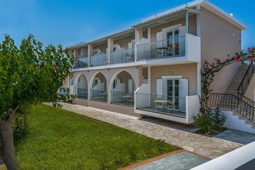 Breeze Luxury Rooms 2