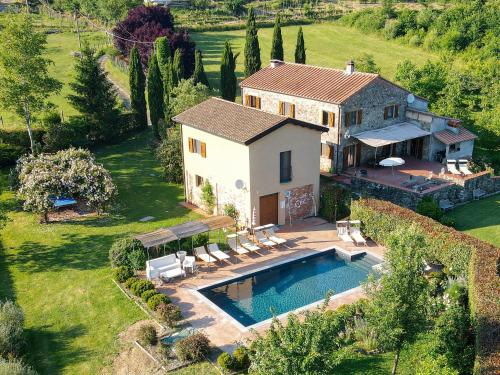 I Ginepri exclusive CountryHouse, 15pax, private pool, Aulla