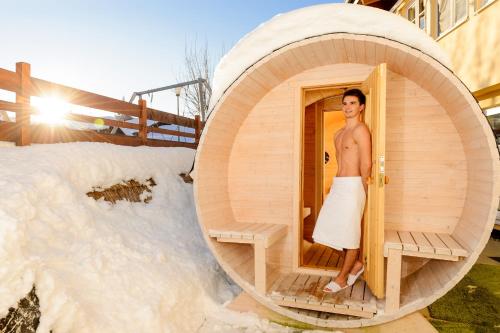 "Haus 18" - Annehmlichkeiten von 4-Sterne Familien-und Wellnesshotel Viktoria konnen mitgenutzt werd in Reichenbach