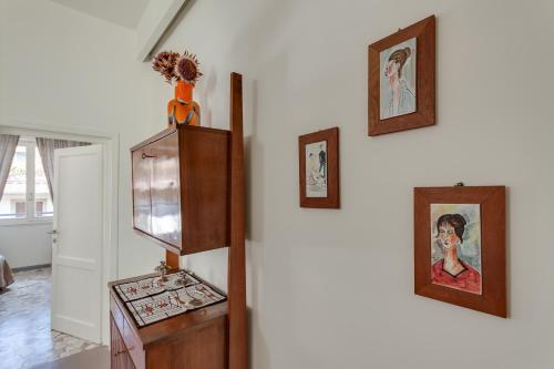 Apartments Florence - Santa Maria Balcony - image 7