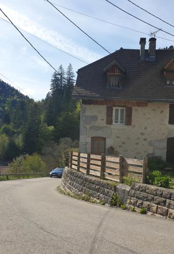 Charmante maison a la Diat hameau de St Pierre