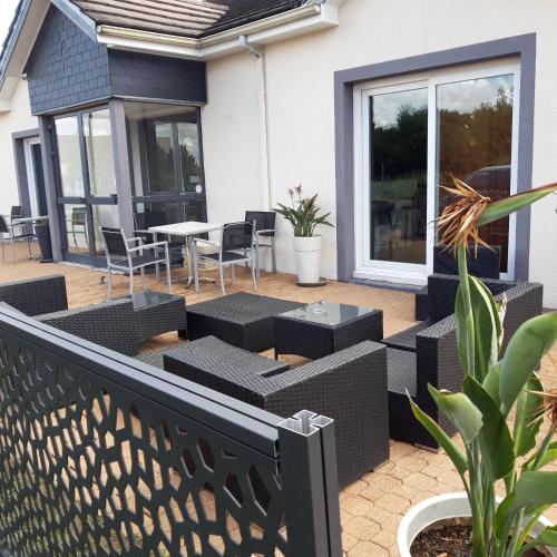 Inter-Hotel Tours Aeroport La Terrasse