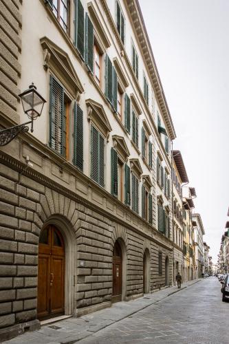 Apartments Florence Ghibellina Balcony - image 13