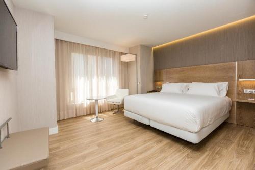 NH Oviedo Principado - Hotel - Oviedo