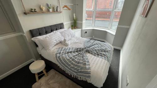 Contractor Accommodation Birmingham Large 6BR Free Parking, Birmingham