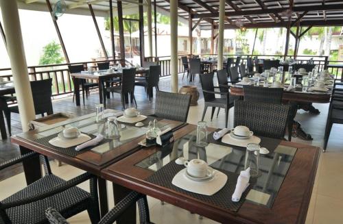 Restoran, Anika Island Resort in Bantayan saar