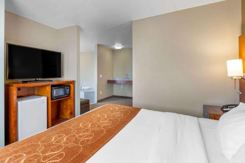 Comfort Suites Burlington in Burlington, USA