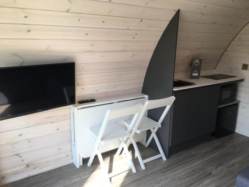 Low Greenlands Holiday Park - Glamping Pods