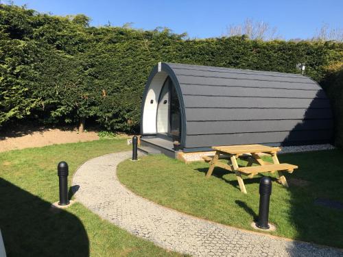 Low Greenlands Holiday Park - Luxury House & Luxury Glamping Pods