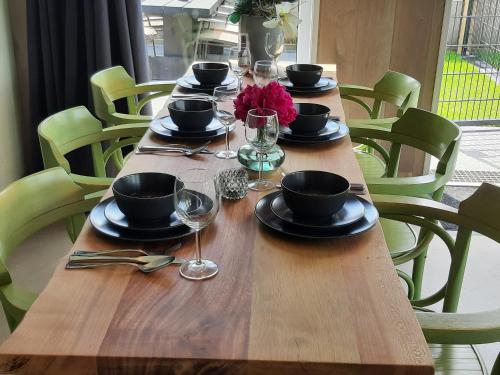 Vakantievilla 10 km van strand honden welkom omheinde tuin sauna buitenbad in Dirkshorn