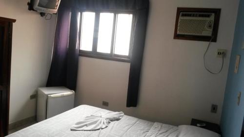 Standard Single Room image 2