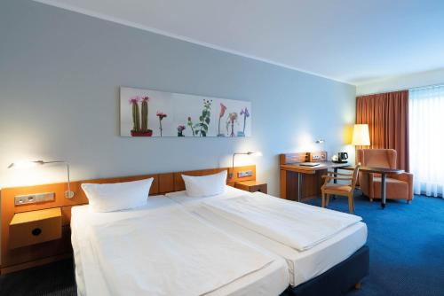 Seminaris Hotel Potsdam Griebnitzsee - main image