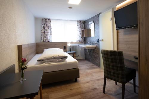 1 twin bed