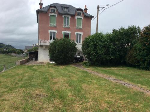 Allanche gîte à louer Peyrusse