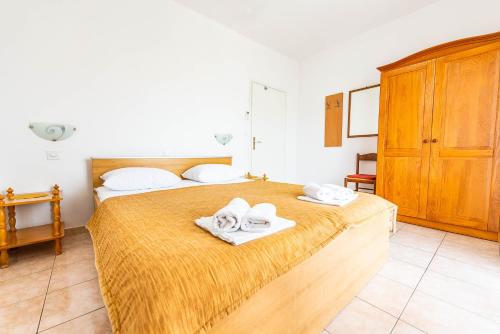  Apartments Cvito in Novalja