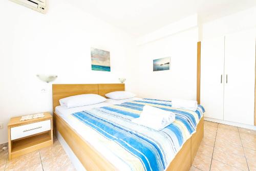  Apartments Cvito in Novalja