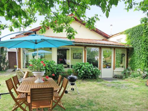 Holiday Home Les Hortensias - HUT140 gîte à louer Le Coutaut