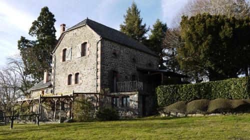 Gites au Chateau de Vernieres - Location saisonnière - Talizat