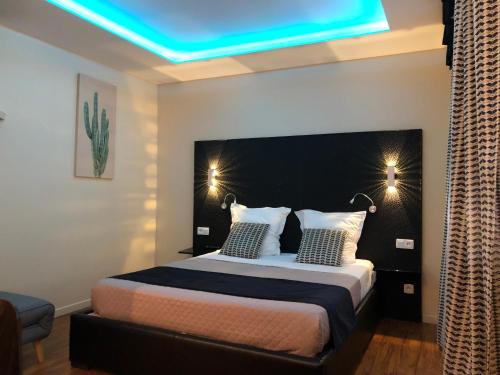 1 queen bed
