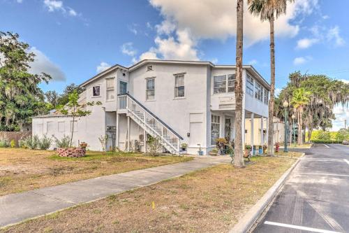Crescent City Apartment w/ Easy Lake Access! in Daytona Beach City Center