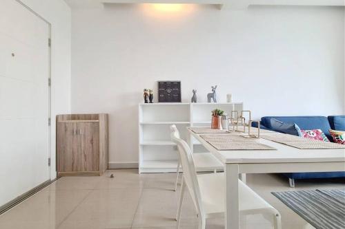 CHIL OUT WITH LOVE : 1 BR WIFI/RCA/POOL
