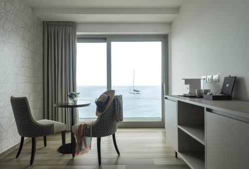 Junior Suite with Sea View - Amoris