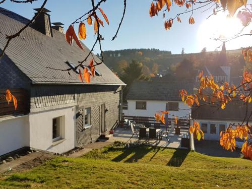 Exterior view, Ferienhaus in Gronebach mit Terrasse in Groenebach