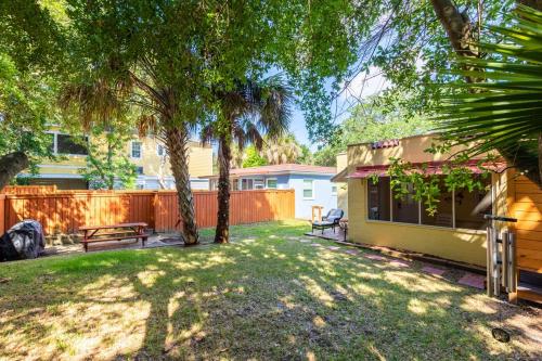 Casita Amarillo - image 2