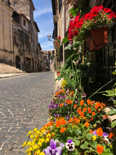 Appartamento "In viaggio come a casa" vicino alla Stazione, LTScalo! in Latina