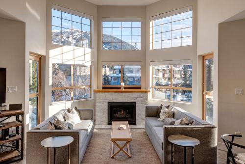 Amazing Village Condo with unparalleled Mountain Views overlooking the Olympic Plaza in Whistler, Canada